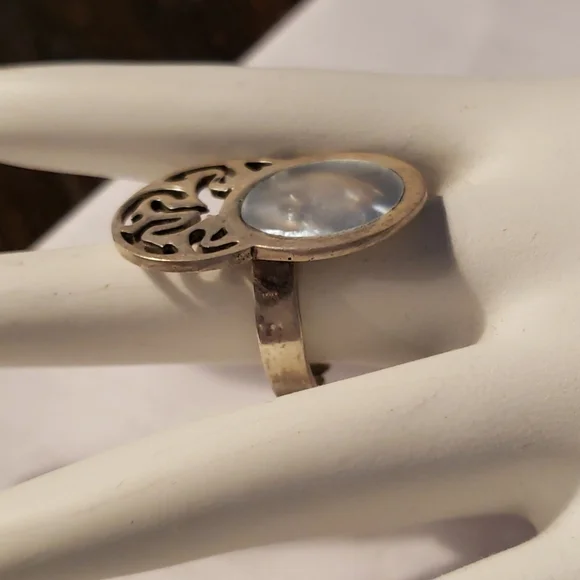 Handcrafted Egyptian Sterling Silver Mother of Pearl Ring - Picture 4 of 7